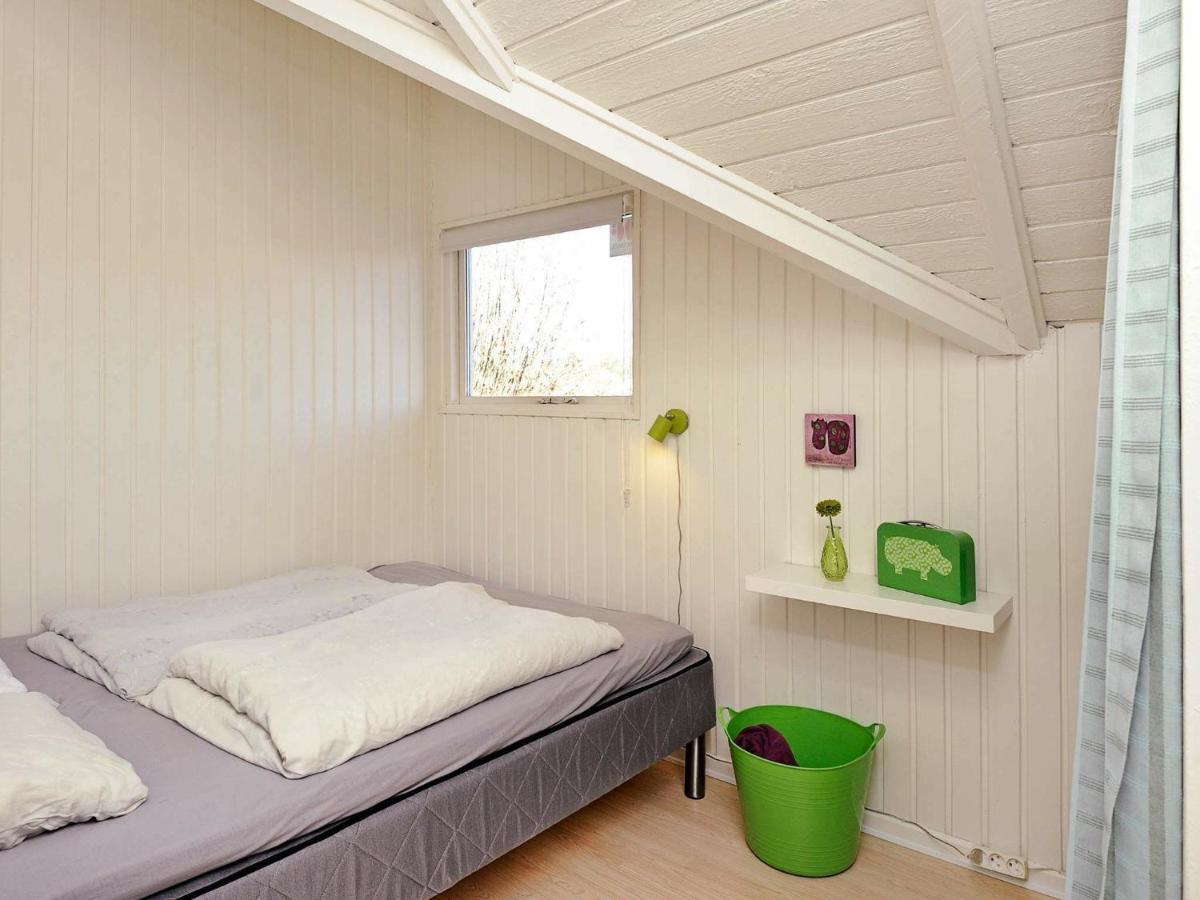 8 Person Holiday Home In Hejls Luaran gambar